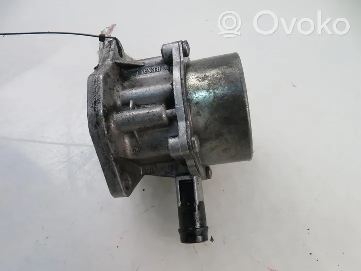 Renault Megane II Vacuum pump 