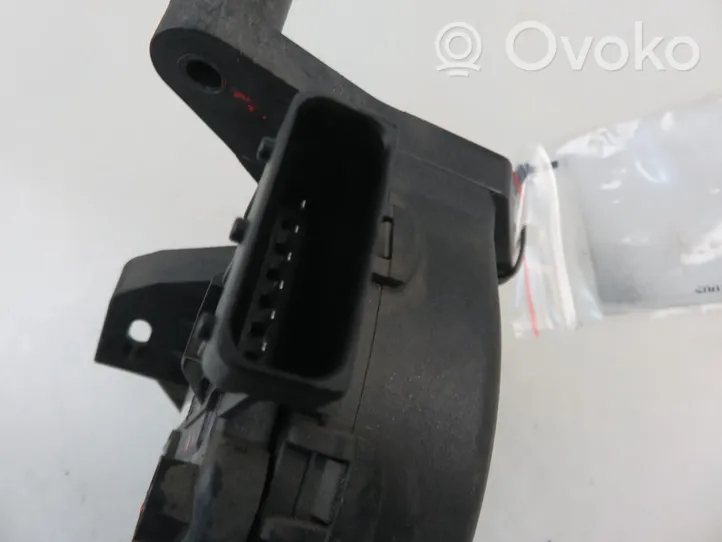 Opel Tigra B Accelerator throttle pedal 