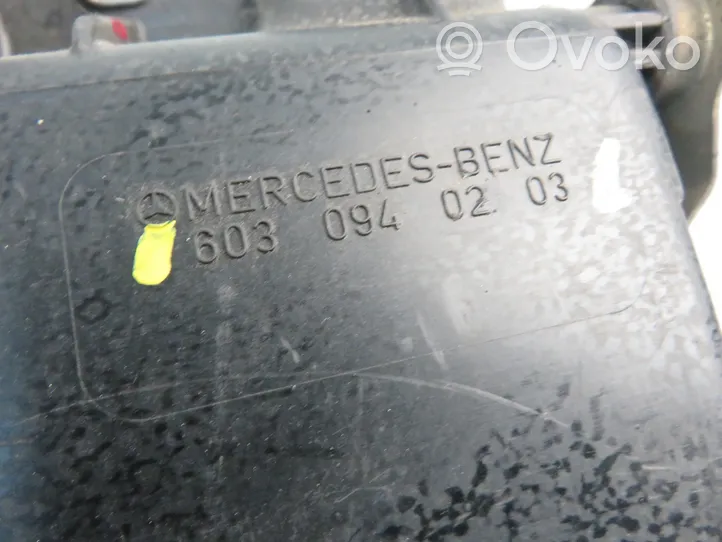 Mercedes-Benz E W124 Ilmansuodattimen kotelo 6030940203