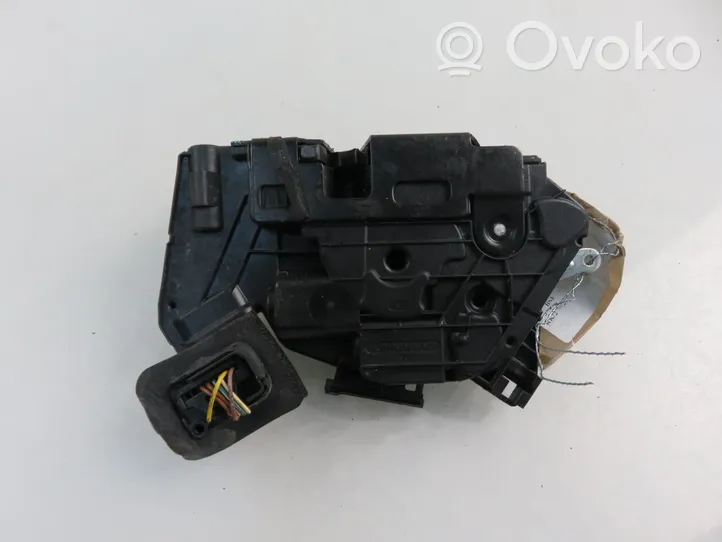 Volkswagen Golf VI Front door lock 