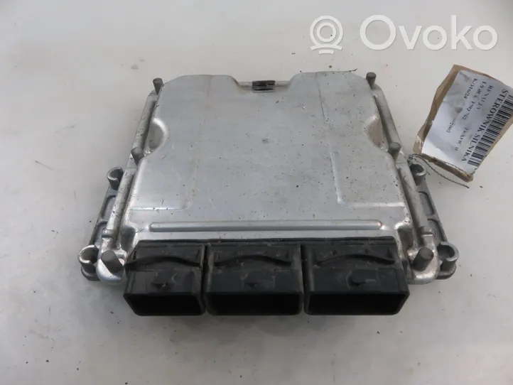 Renault Trafic II (X83) Calculateur moteur ECU 8200119842