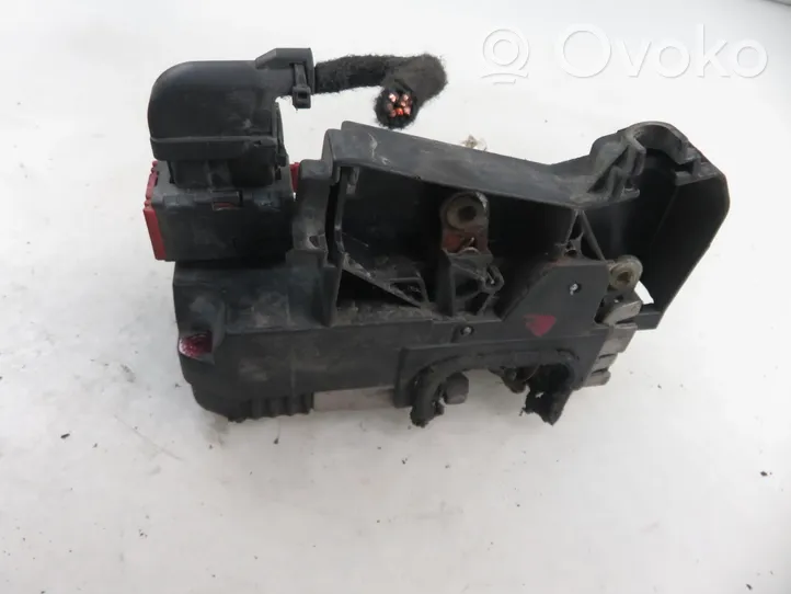 Opel Combo C Front door lock 