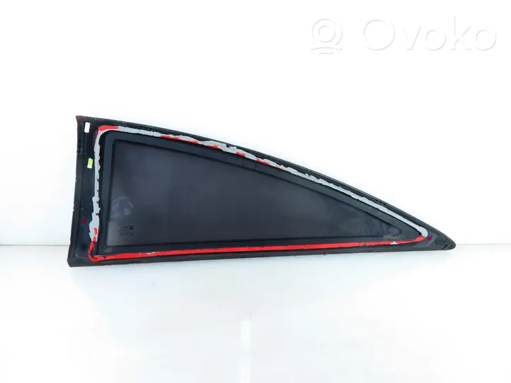 Opel Astra H Rear side window/glass 