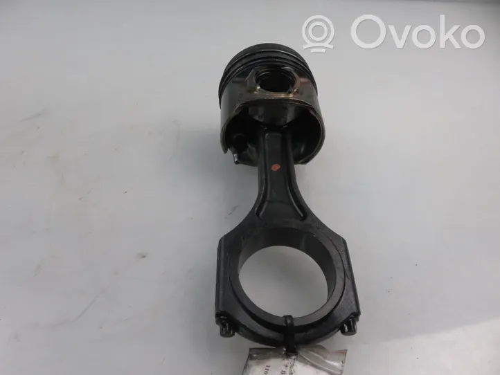 Mercedes-Benz Vito Viano W639 Piston avec bielle 