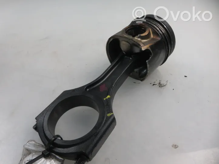 Mercedes-Benz Vito Viano W639 Piston avec bielle 