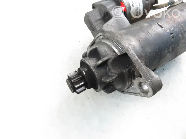 Volkswagen Bora Starter motor 02M911023A