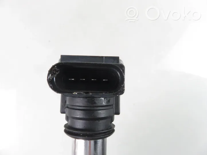 Audi A4 S4 B7 8E 8H Bobina di accensione ad alta tensione R0702S00300