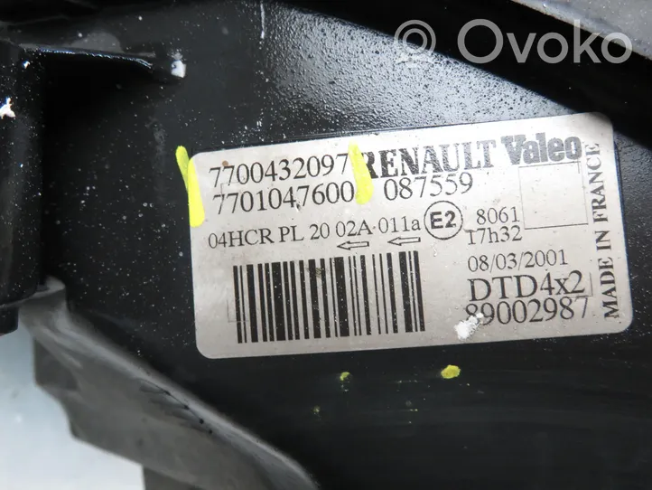 Renault Scenic I Faro/fanale 7701047600