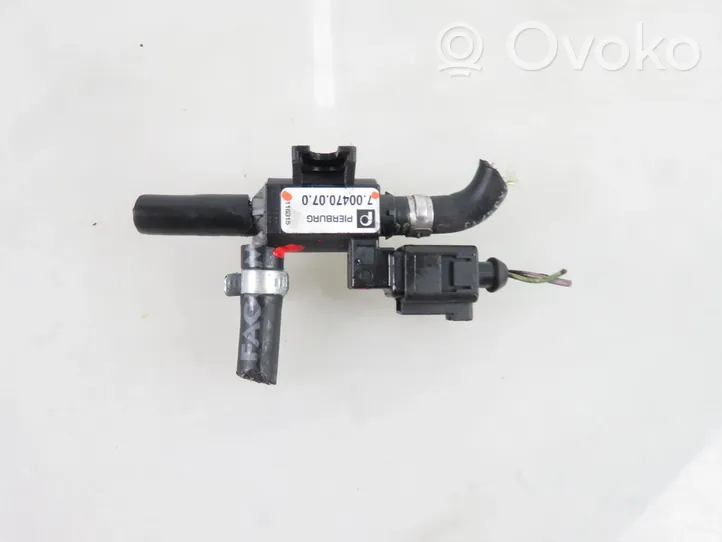 Audi A4 S4 B7 8E 8H Valve vacuum 