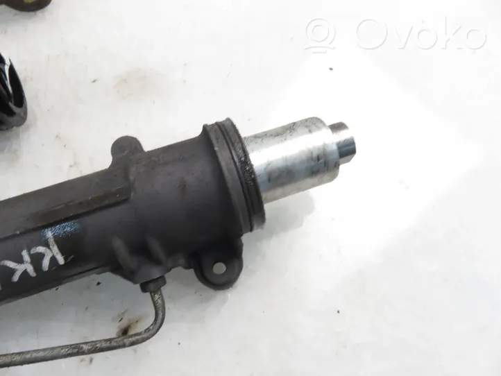 Volkswagen PASSAT B5.5 Steering rack 