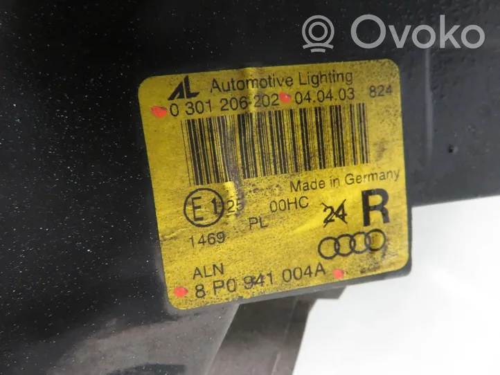 Audi A3 S3 8P Lampa przednia 8P0941004A