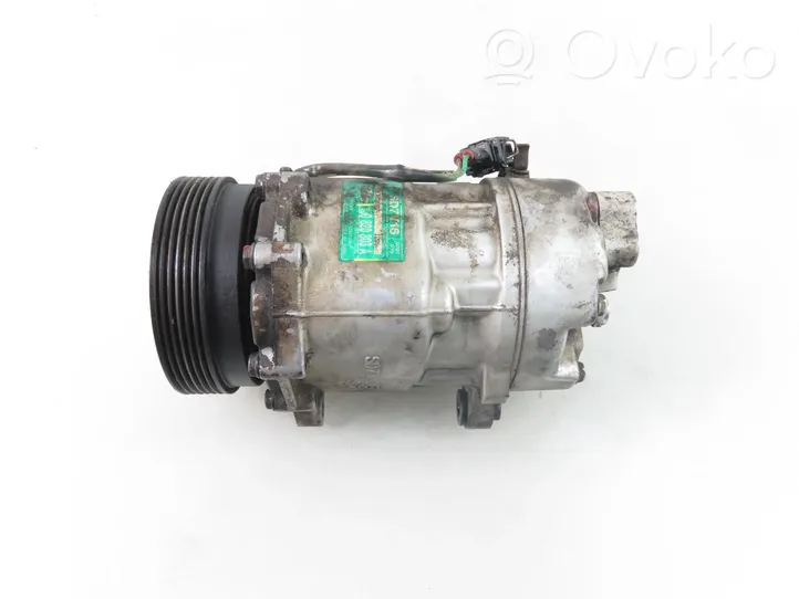 Volkswagen Golf IV Compressore aria condizionata (A/C) (pompa) 