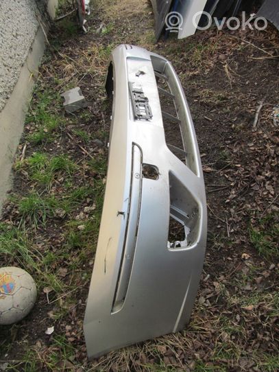 Ford Focus Front bumper 2M5117757