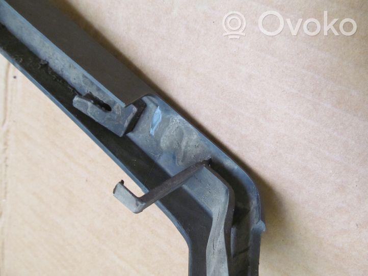 Volkswagen Tiguan Moulure, baguette/bande protectrice d'aile 5N0854820C