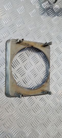 Suzuki SJ 410 Element lampy przedniej 