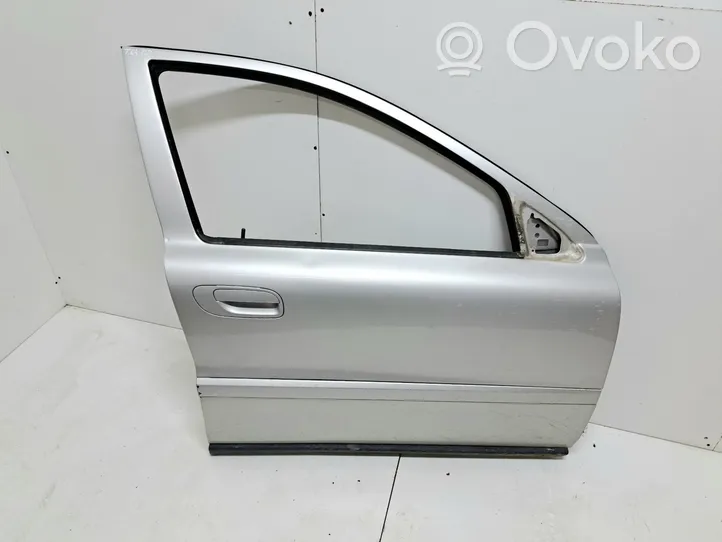 Volvo V70 Drzwi przednie 