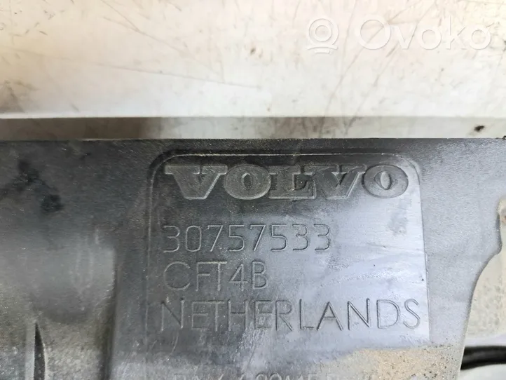 Volvo V70 Moottorin koppa 30757533