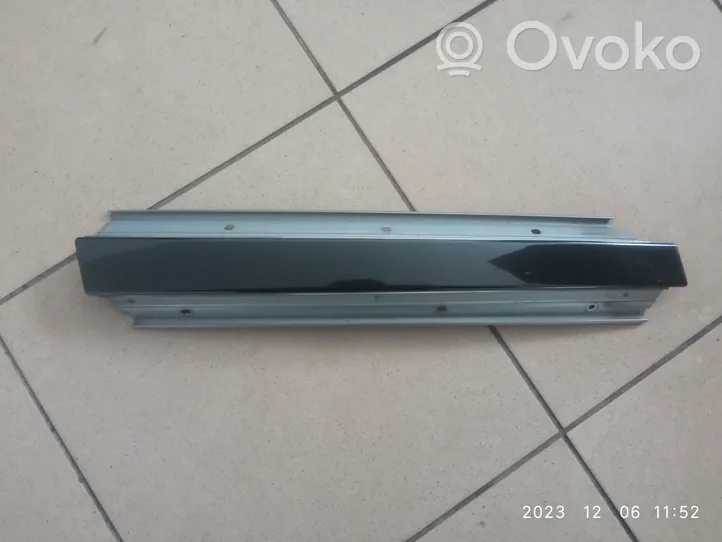 Subaru Legacy Rivestimento montante (C) 