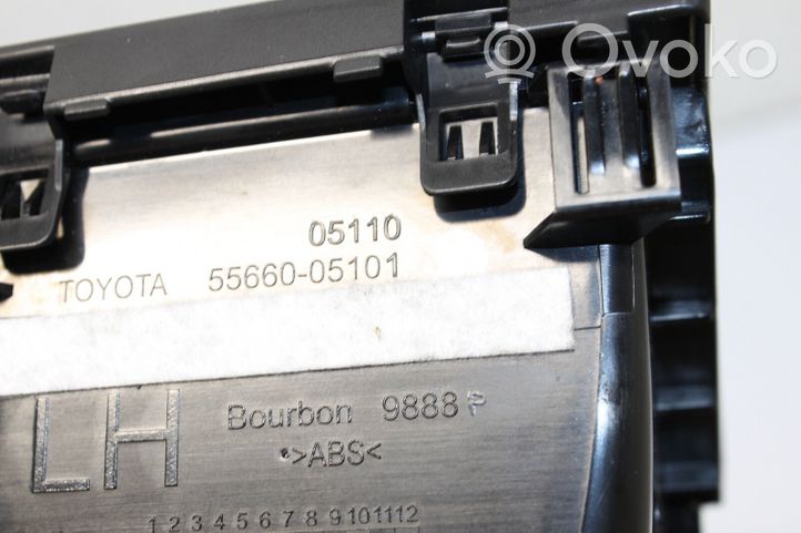 Toyota Avensis T270 Garniture, panneau de grille d'aération latérale 5566005101