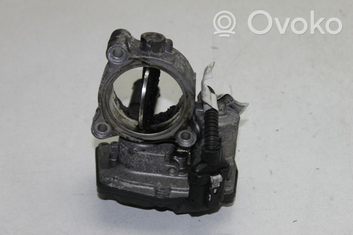 Toyota Avensis T270 Valvola a farfalla 1354346567201