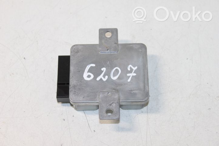 Mazda 3 III Unité de commande / module de pompe à carburant PE0218561