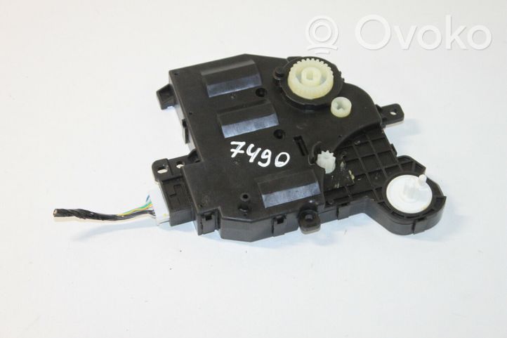 Toyota Prius (XW50) Motorino attuatore aria 0638009003