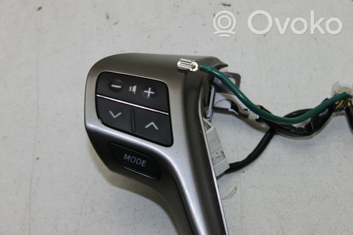 Toyota Verso Garniture de volant 45100OF210