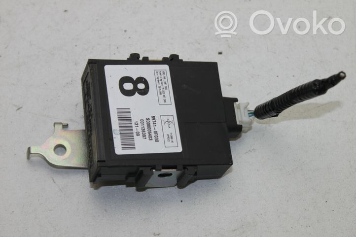 Toyota Verso Centralina/modulo portiere 897410F030