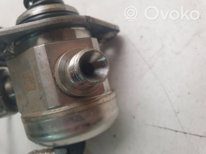 Audi A3 S3 8V Pompe d'injection de carburant à haute pression 04E127025D