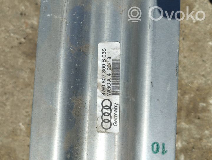 Audi A4 S4 B9 Poprzeczka zderzaka tylnego 8W0807309B