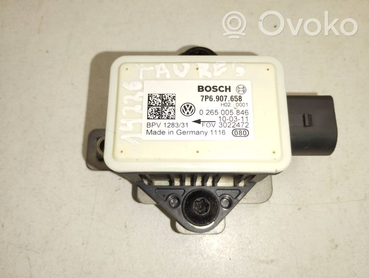 Volkswagen Touareg II ESP (stability system) control unit 7P6907658