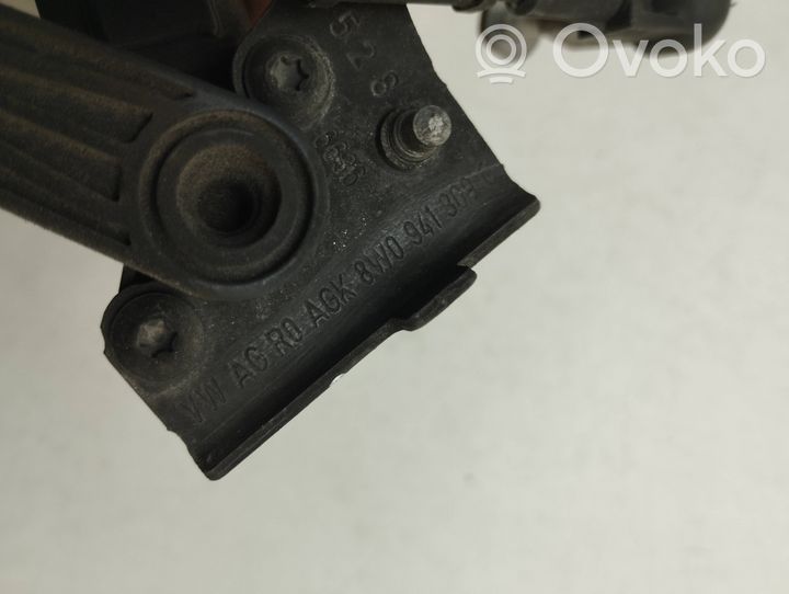 Audi A4 S4 B9 Galinės pakabos aukščio daviklis 8W0941369C