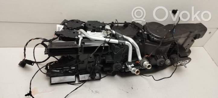 Audi Q7 4M Scatola climatizzatore riscaldamento abitacolo assemblata 4M0820004