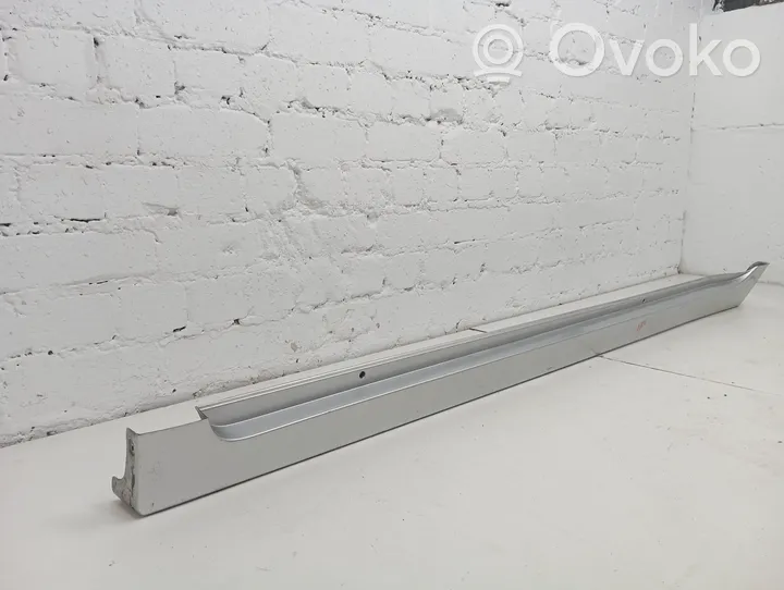 Toyota Prius (XW30) Sill 7586047120B0