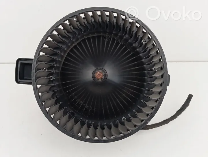 Audi Q7 4M Ventola riscaldamento/ventilatore abitacolo 4M1820021