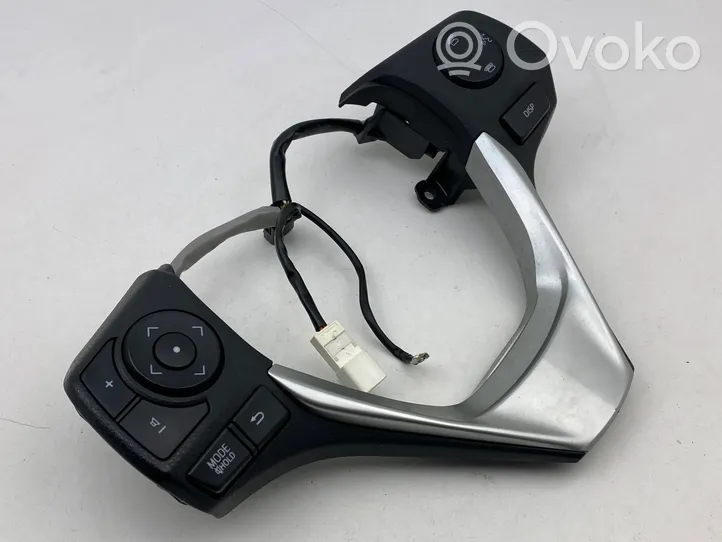 Toyota Auris E180 Boutons / interrupteurs volant F70CS1321