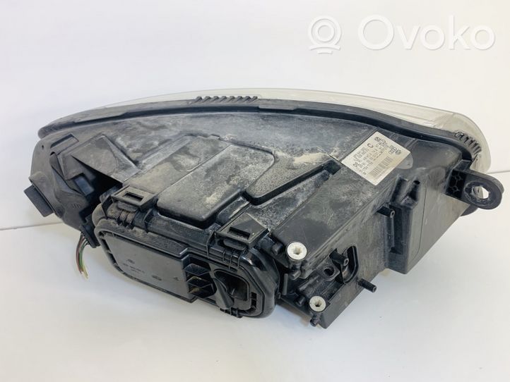 Audi A6 S6 C6 4F Lampa przednia 