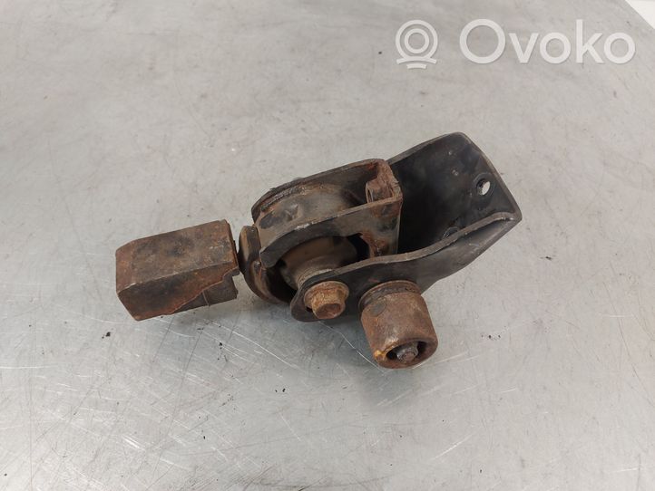 Toyota Avensis T250 Supporto della scatola del cambio 