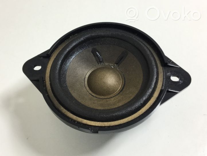 Audi A5 8T 8F Enceinte de plage arrière 8T0035416