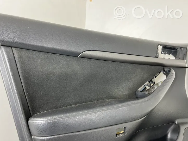 Toyota Avensis T250 Boczki / Poszycie drzwi przednich 30720000