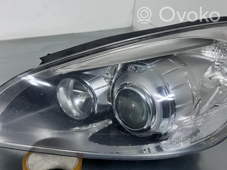 Volvo V60 Lampa przednia 31299990