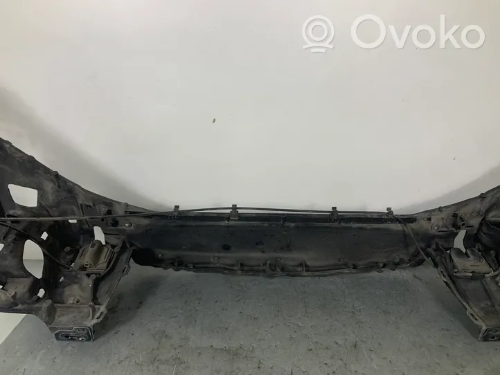 Volvo V60 Jäähdyttimen kehyksen suojapaneeli 31283053