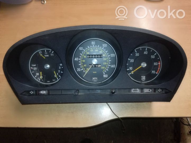 Mercedes-Benz SL R107 Compteur de vitesse tableau de bord  1075423701