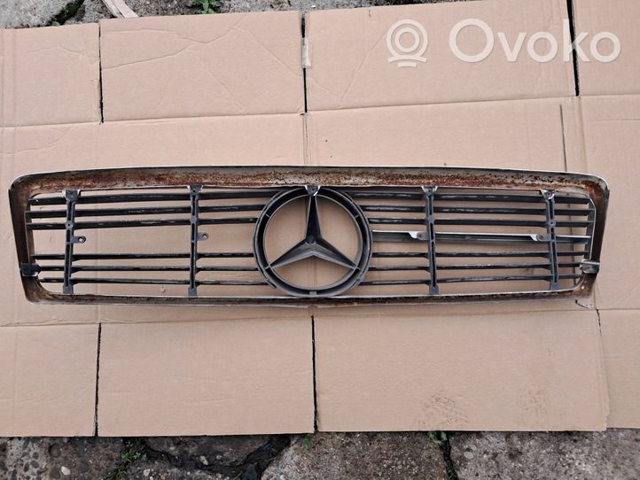 Mercedes-Benz SL R107 Griglia anteriore 1078880215