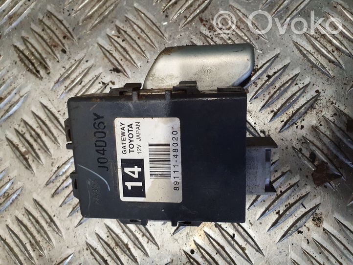 Lexus RX 300 Moduł sterowania Gateway 8911148020