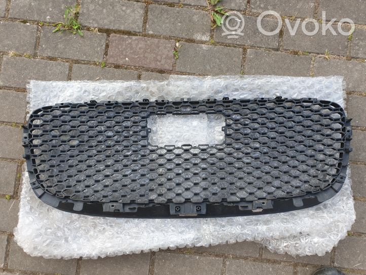 Jaguar F-Pace Maskownica / Grill / Atrapa górna chłodnicy HK83018K28AA