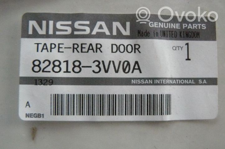 Nissan Note (E12) Takaoven lasin muotolista 828183VVA0A