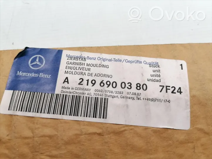 Mercedes-Benz CLS AMG C219 Muu takaoven verhoiluelementti A219690380