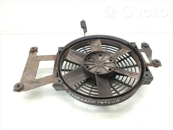 Mitsubishi L200 Radiator cooling fan shroud 9566E