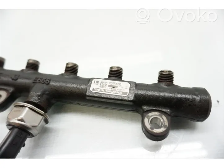 Ford Focus Tuyau de conduite principale de carburant 9654726280